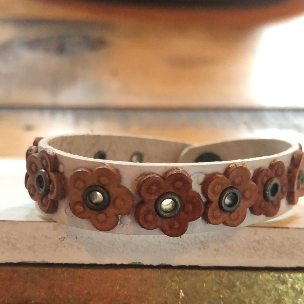 Assorted Bracelets ❤️ - Picture 3 of 6